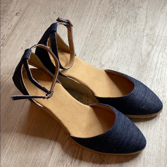 White Mountain denim espadrilles size 9 - Picture 1 of 4